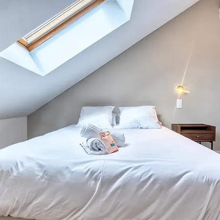 Le Nid De St Front *